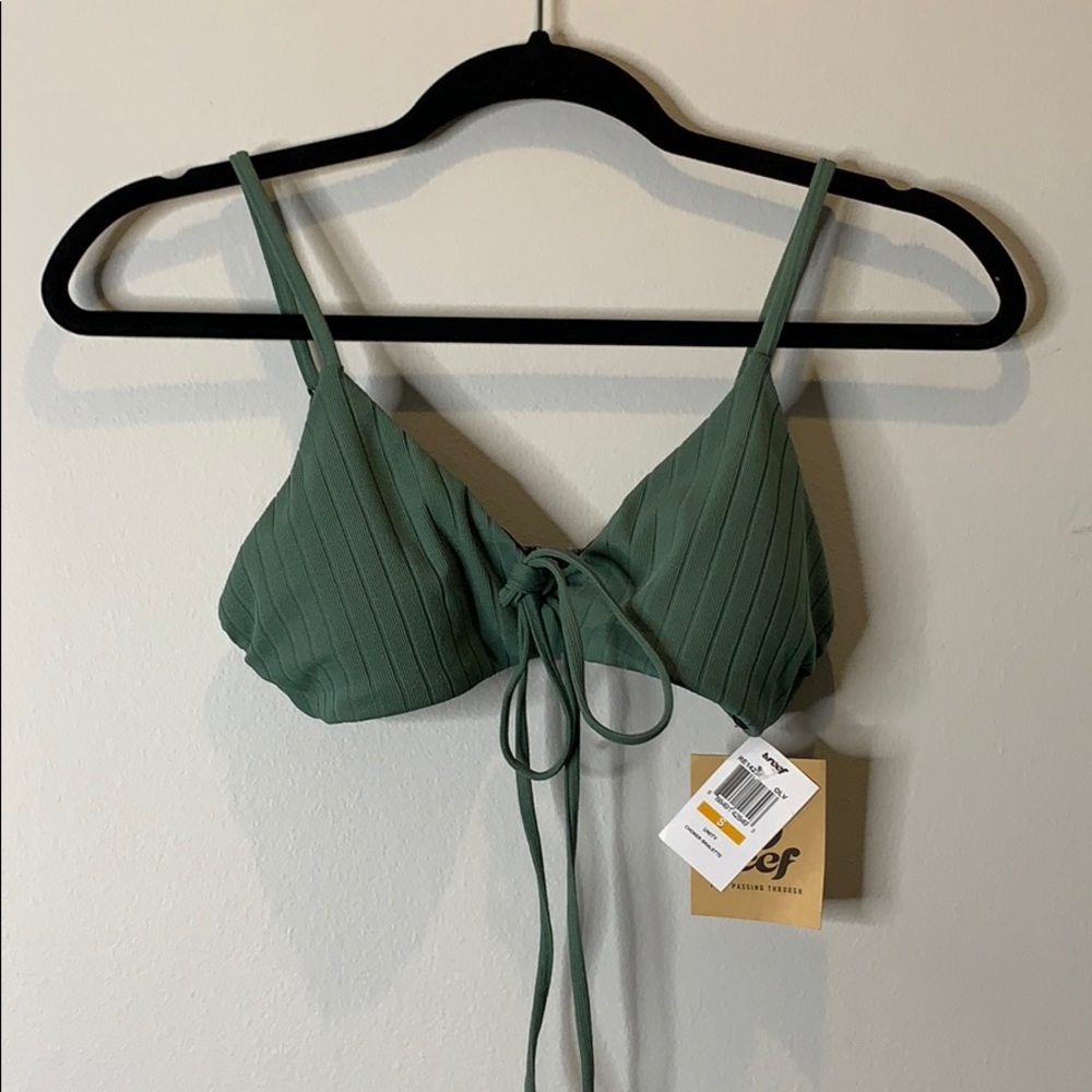 NWT REEF GREEN RIBBED BRALETTE